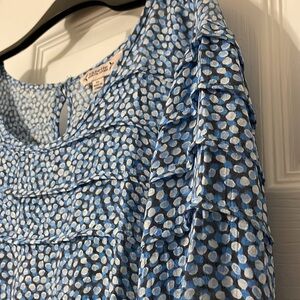 Nanette Nanette Lepore beautiful blue blouse with layered bodice & sleeve detail